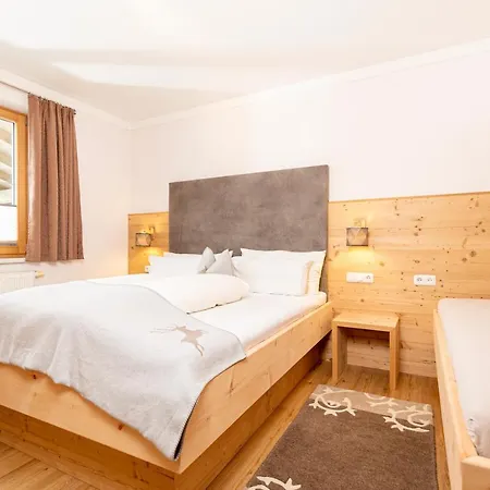 Heim Apartment *
